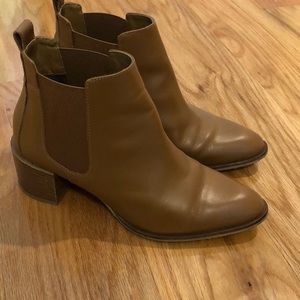 Everlane Brown Camel Booties Size 7.5